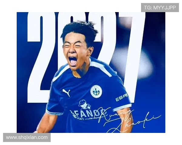 足球明星喜迎新生儿喜讯男宝宝降临家庭幸福加倍