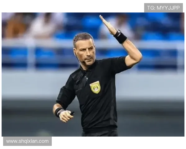 足球明星因场上争议行为被罚款引发热议视频曝光引发球迷讨论