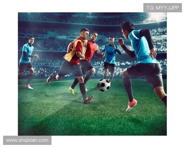 足球明星温暖瞬间抱起球迷感动全场视频分享